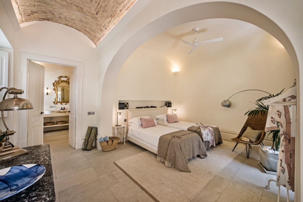 the+Courtyard+suite+-+twin+beds+-+Casa+Fuzetta+(284)
